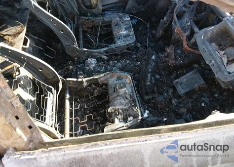 2018 Ford Focus Se z USA, uszkodzony, nr VIN 1FADP3F29JL255579